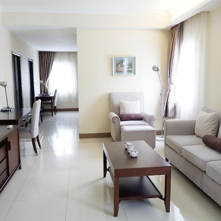 Plaza Hotel Dili Bagian luar foto