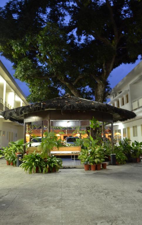 Plaza Hotel Dili Bagian luar foto
