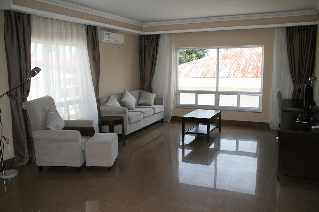 Plaza Hotel Dili Bagian luar foto